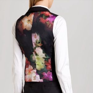 NWT TED BAKER ZAMIAW VEST FLORAL BACK